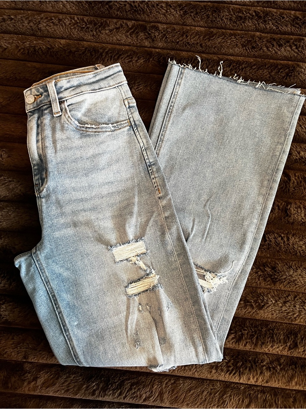 Light Wash Distressed Women’s Jeans - Casual Wide Leg